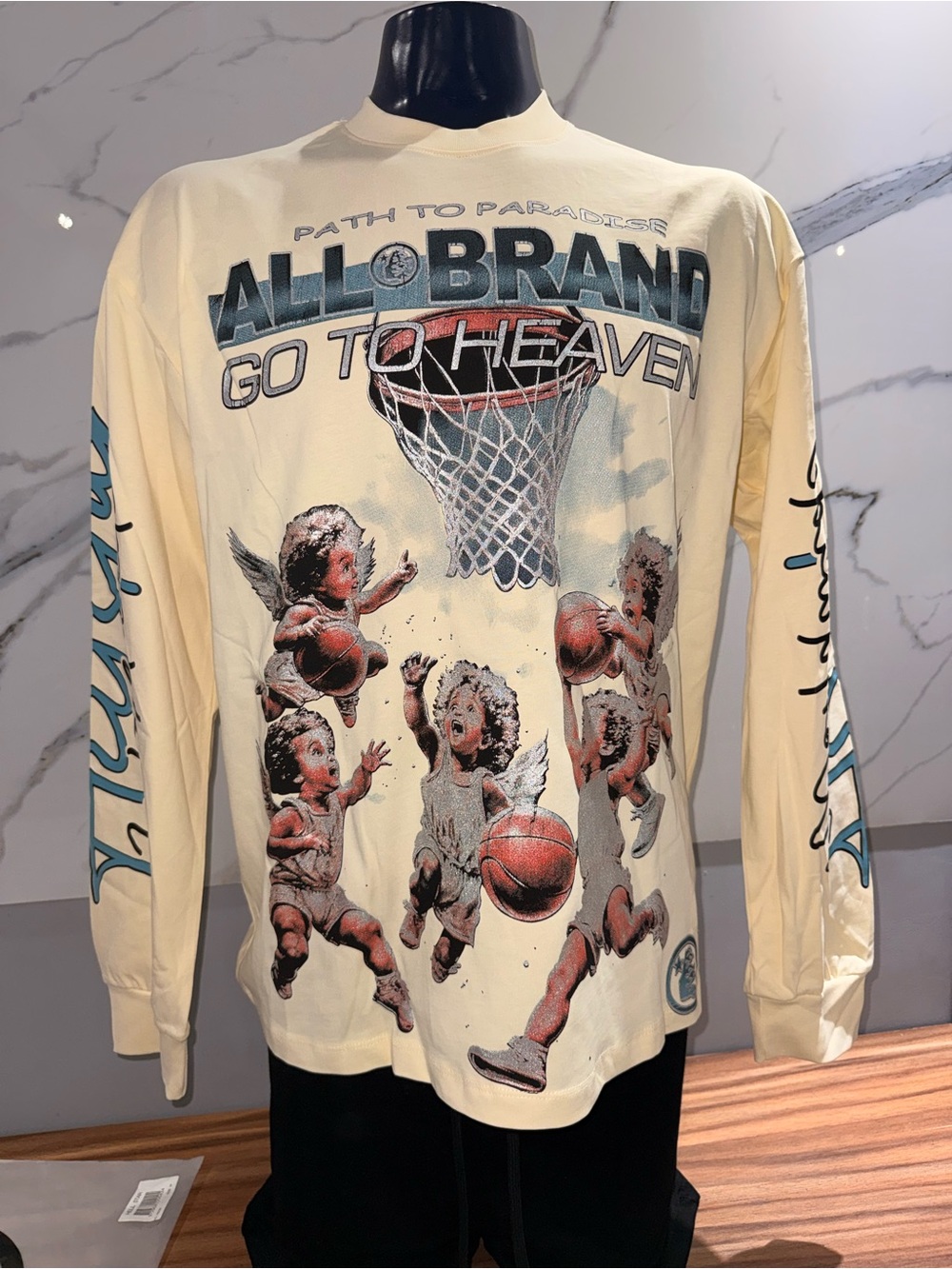 Hellstar ' Long Sleeve Basketball Graphic Tee - Cream